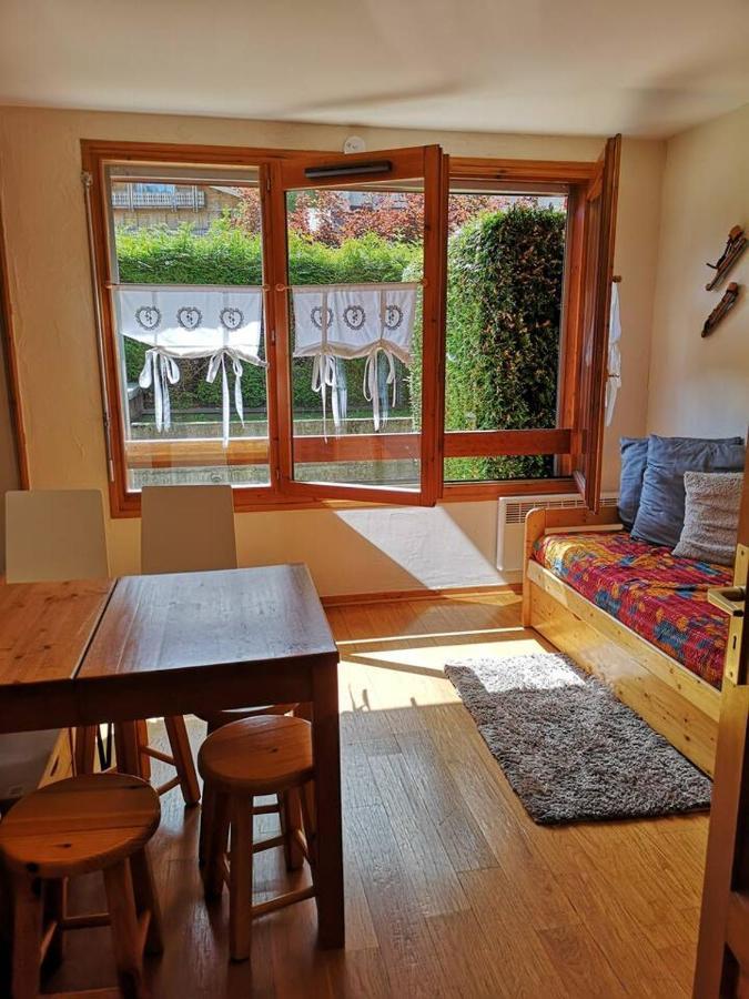 Bright Refurbished Apartment - Central 莱苏什 外观 照片